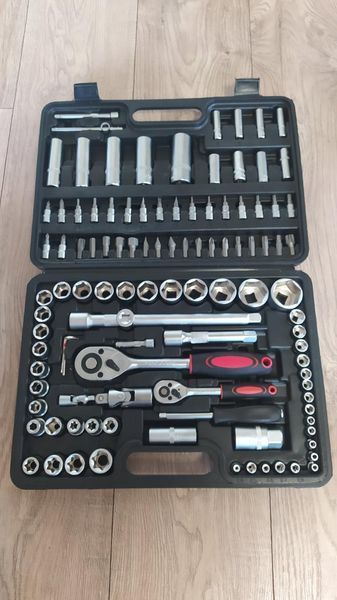 У наявності KASSEL TOOLS KS-108pcs Універсальний набір торцевих головок із тріскачкою 108 пр. KS-108pcs фото